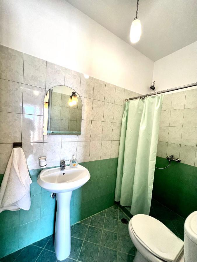 J&B Rooms Дхерми Экстерьер фото